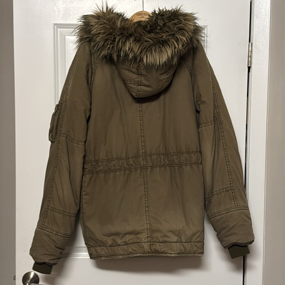 Men’s Ruehl No. 925 Military Jacket - Picture 8 of 11